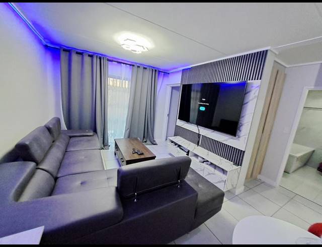 2 BEDROOM APARTMENT FOR SALE IN MOOIKLOOF